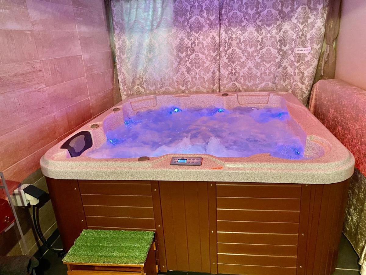 Suite Spa Acces Autonome 博凯尔 外观 照片